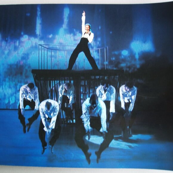 A new day – Celine Dion Las Vegas 2004 Tour book Rare - Picture 1 of 7